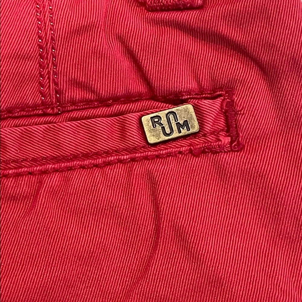 Ruum Kids Boys Red Shorts Size 5Y 100% Cotton
